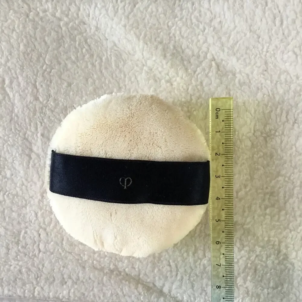 Clé de Peau Beauté Translucent Loose Powder Puff